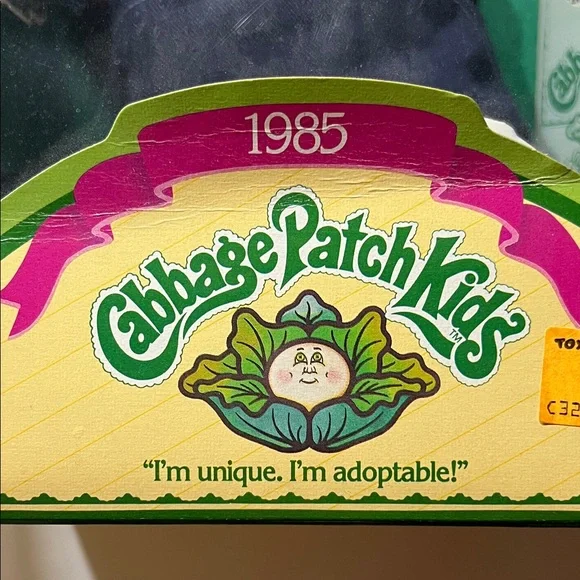 1985 Cabbage Patch Kids Doll with Denim Outfit - Picture 4 of 4